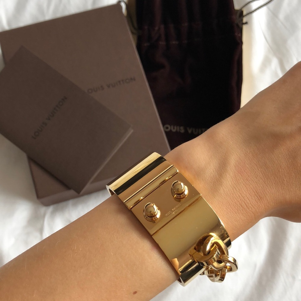 Louis Vuitton Lock Me Manchette Chain Cuff Bracelet Gold Tone
